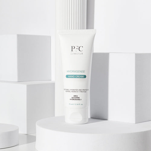 Hand cream with Hydromanil®, Aloe Vera, and Urea for intense hydration and skin repair